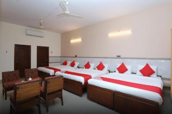 Kaveri Hotel Bed & Breakfast 迈索尔 外观 照片