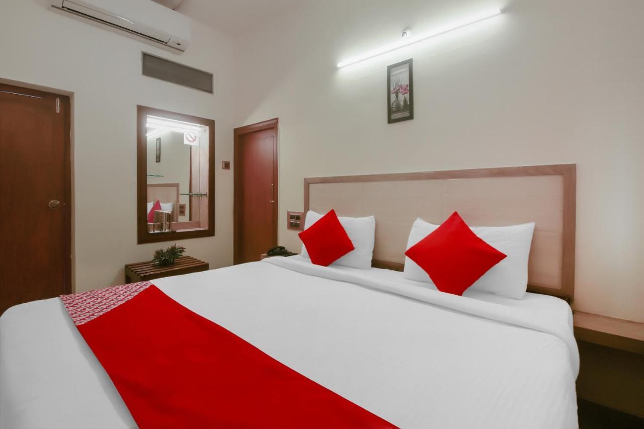 Kaveri Hotel Bed & Breakfast 迈索尔 外观 照片