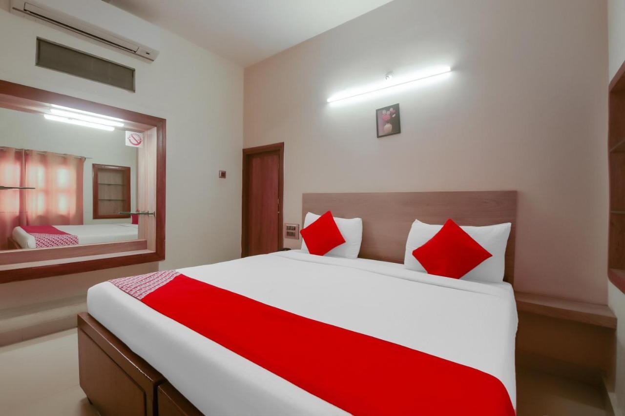 Kaveri Hotel Bed & Breakfast 迈索尔 外观 照片