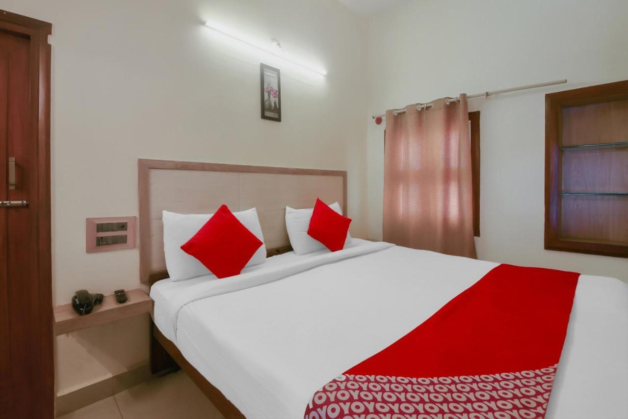 Kaveri Hotel Bed & Breakfast 迈索尔 外观 照片