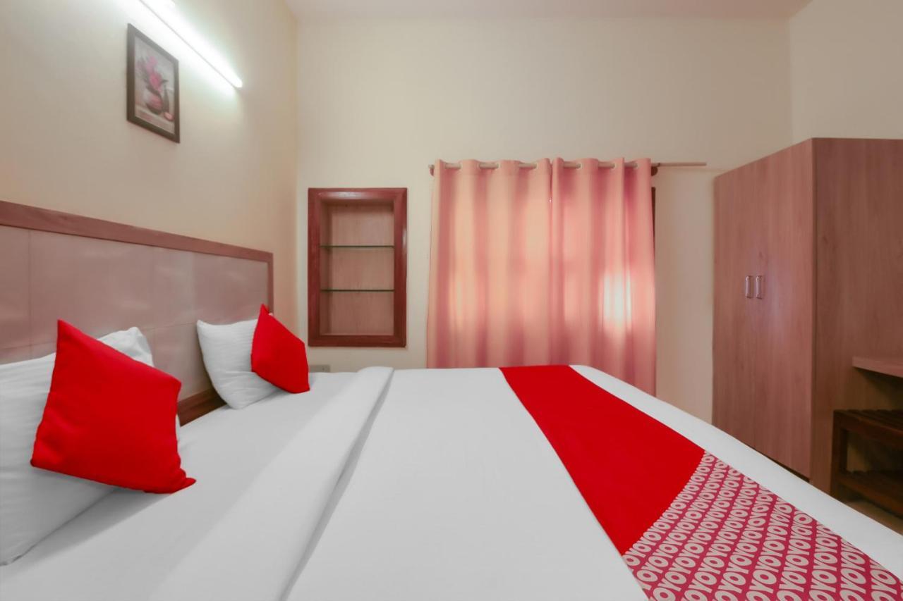 Kaveri Hotel Bed & Breakfast 迈索尔 外观 照片