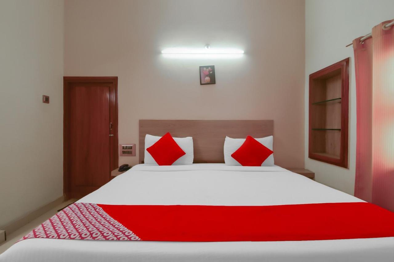 Kaveri Hotel Bed & Breakfast 迈索尔 外观 照片